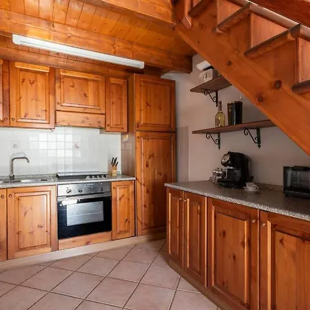 Apartment Mandriola House Facing The Sea - Free Wifi *