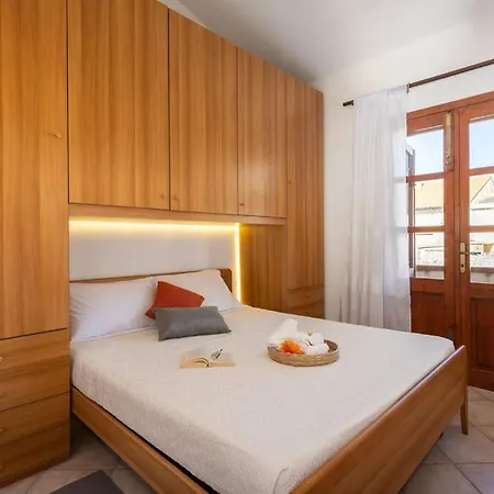 アパート Mandriola House Facing The Sea - Free Wifi *